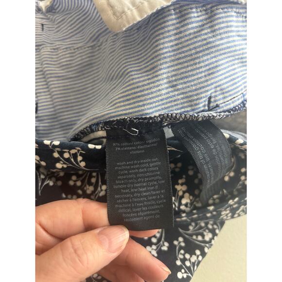 Tommy Hilfiger Navy Blue and White Floral Pants Size 8 - Picture 6 of 12